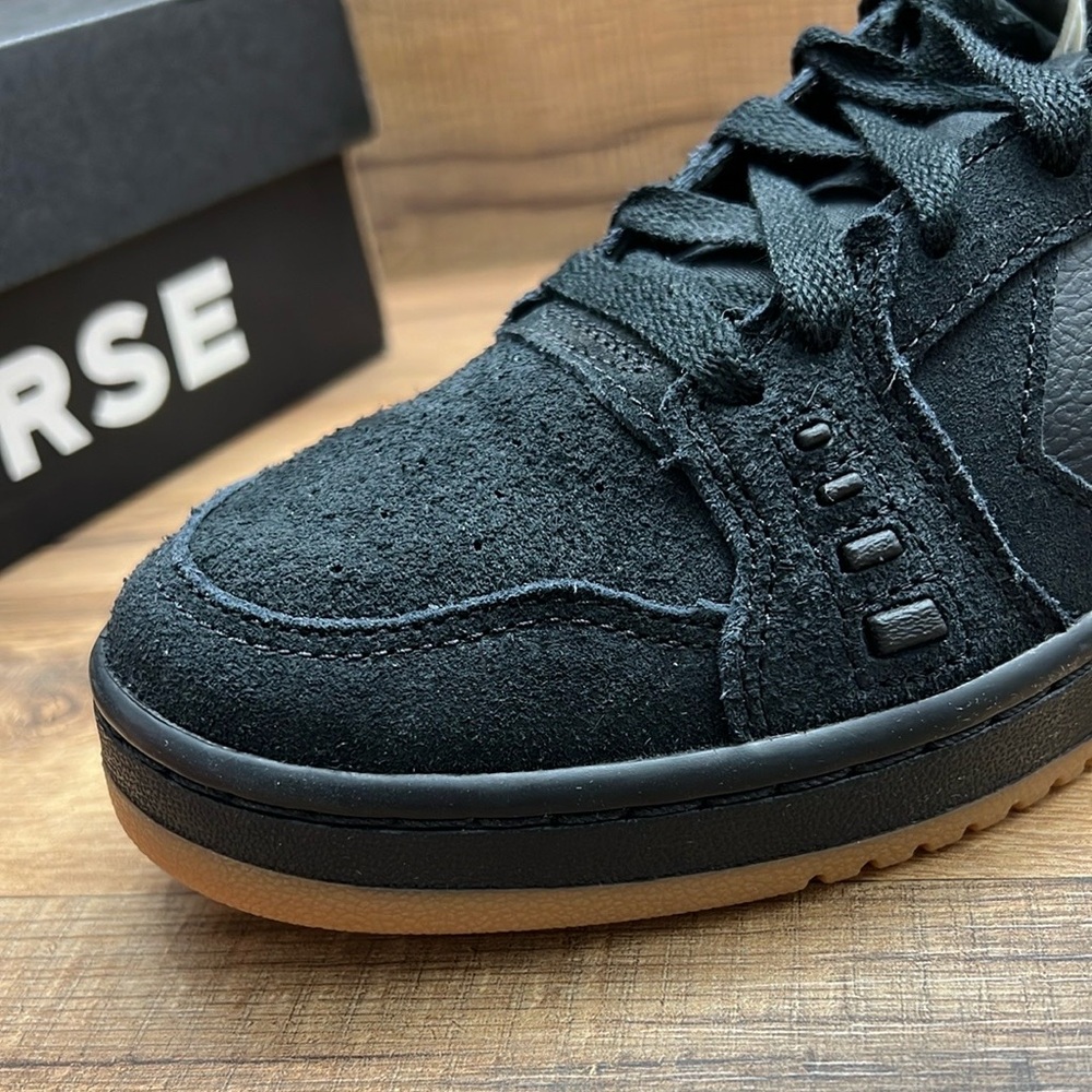 Converse Black Sneakers - Picture 7 of 9